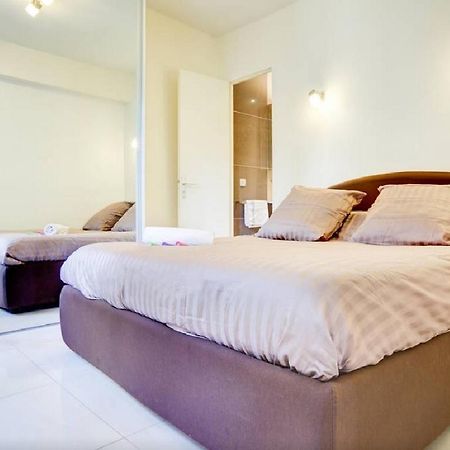 Apartment Notre Dame Bright Париж Екстериор снимка
